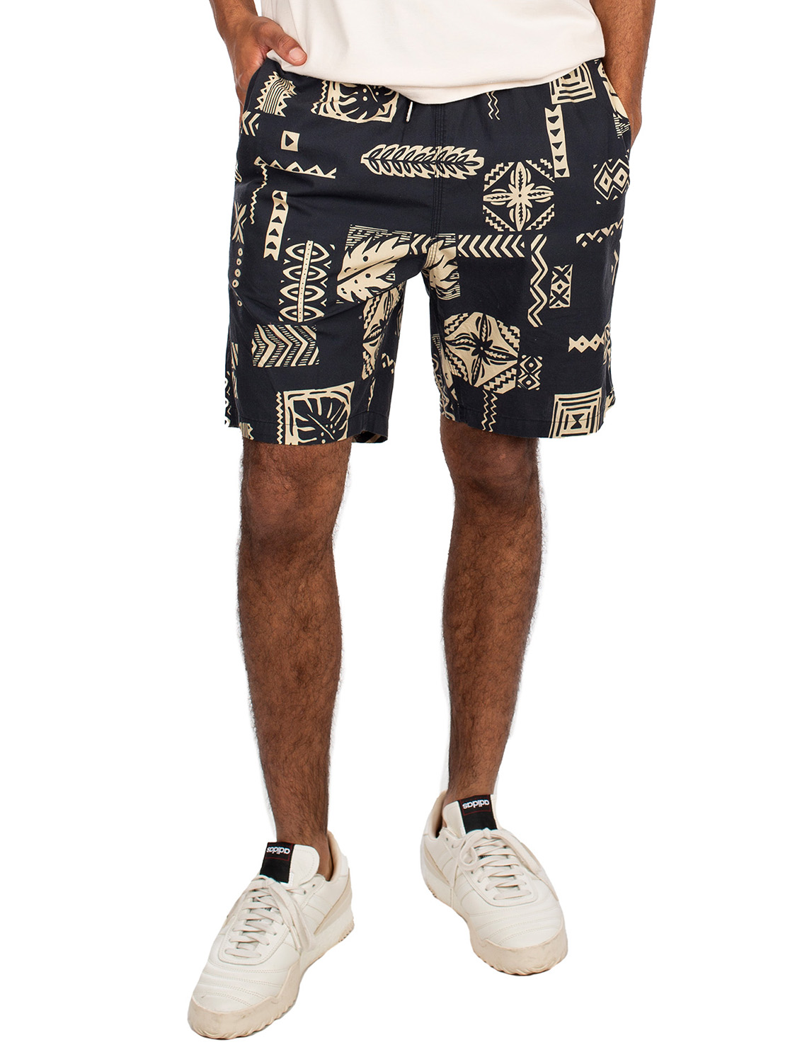 Iriedaily City Relax Short Black White 24136 Iriedaily City Relax Short Black White 24136